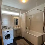 2 Bedroom Apartment Next To Metro U1 And Pr Garage