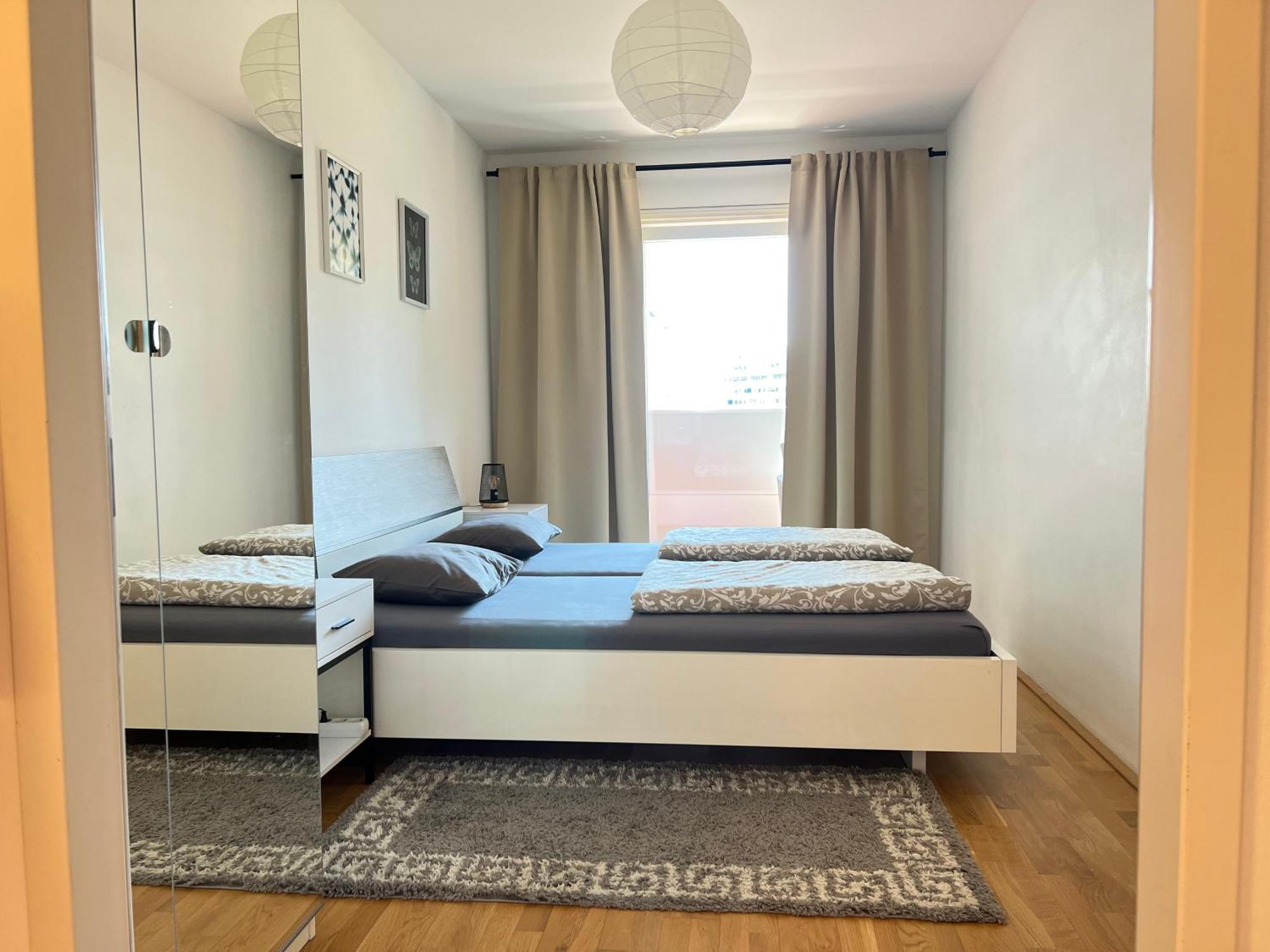 2 Bedroom Next To Metro U1 And Pr Garage * Vienna